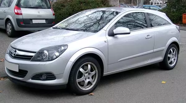 OPEL Astra GTC 1.6dm3 benzyna A-H/C JT11 1AAHAUCMKM5
